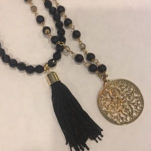 Double black and gold necklace set